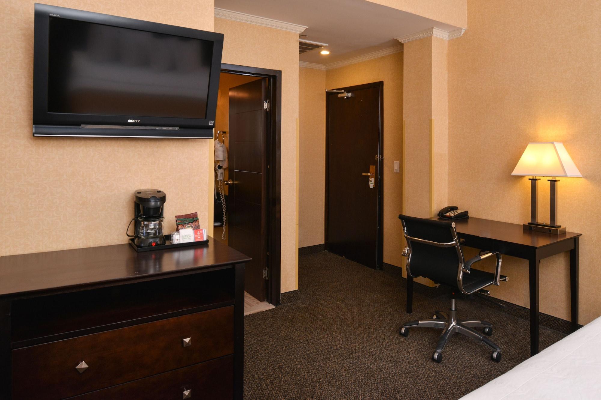 Baltimore Plaza Hotel 외부 사진