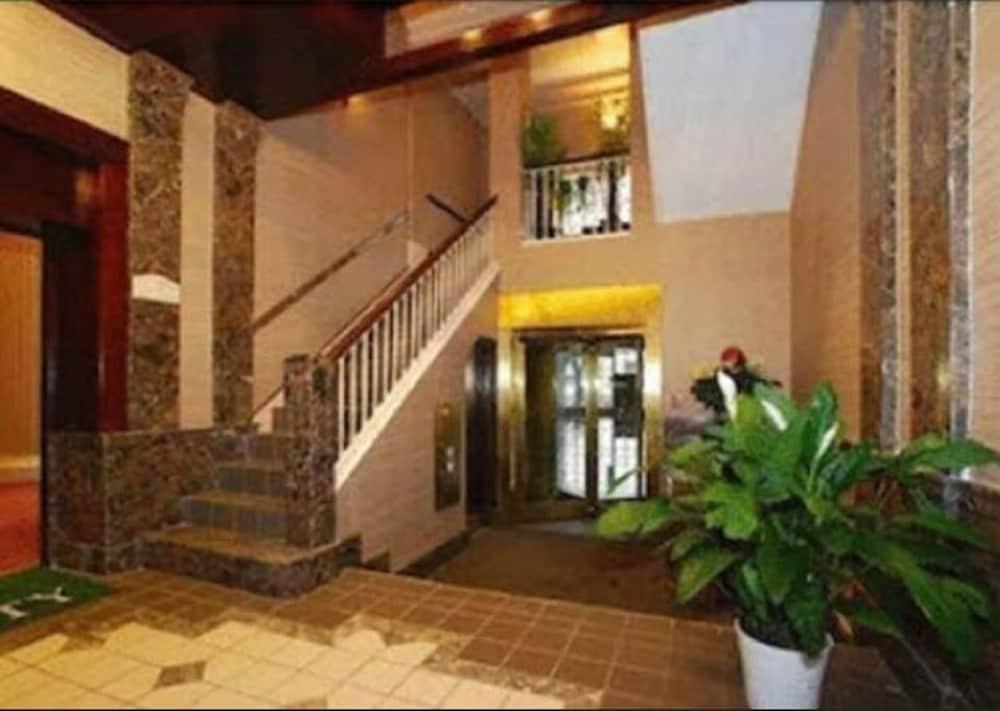 Baltimore Plaza Hotel 외부 사진