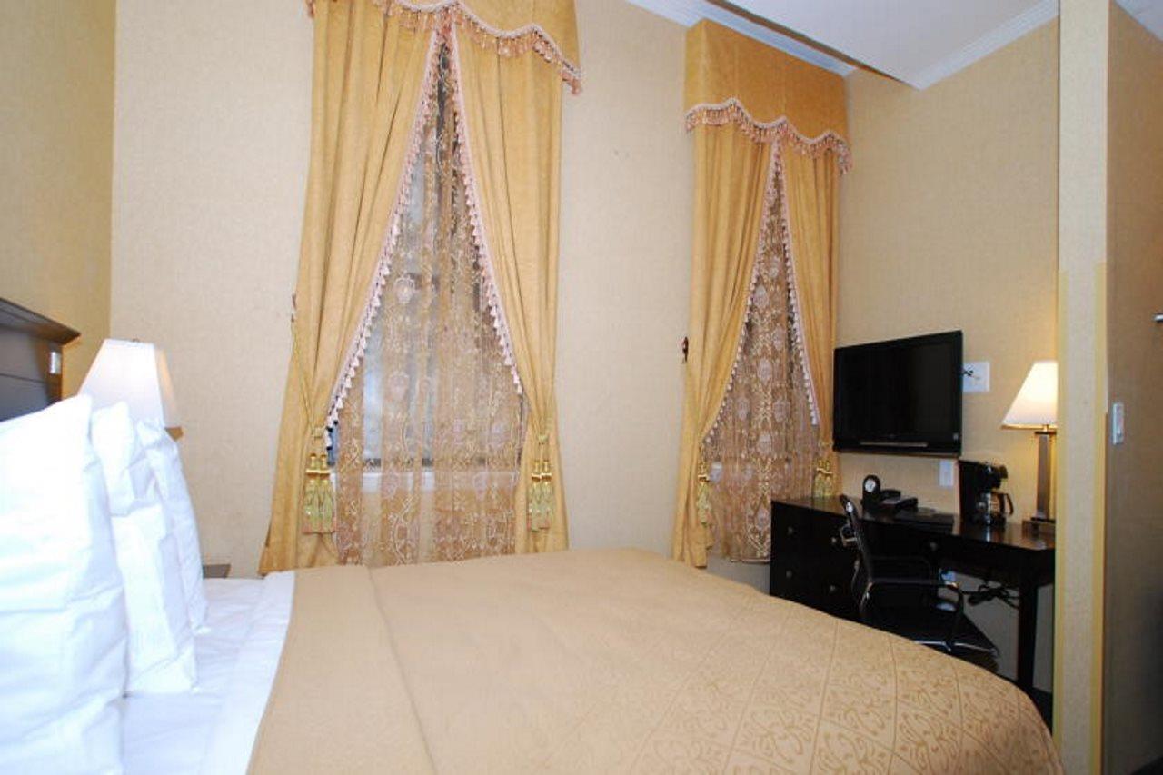 Baltimore Plaza Hotel 외부 사진