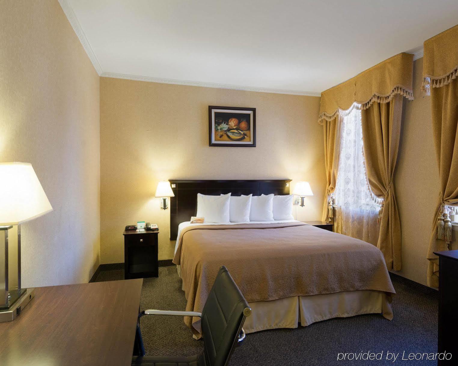 Baltimore Plaza Hotel 외부 사진