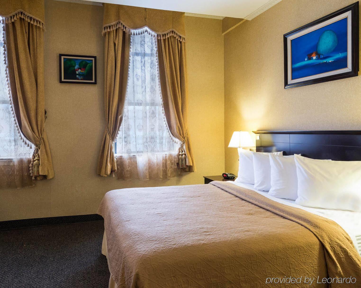 Baltimore Plaza Hotel 외부 사진