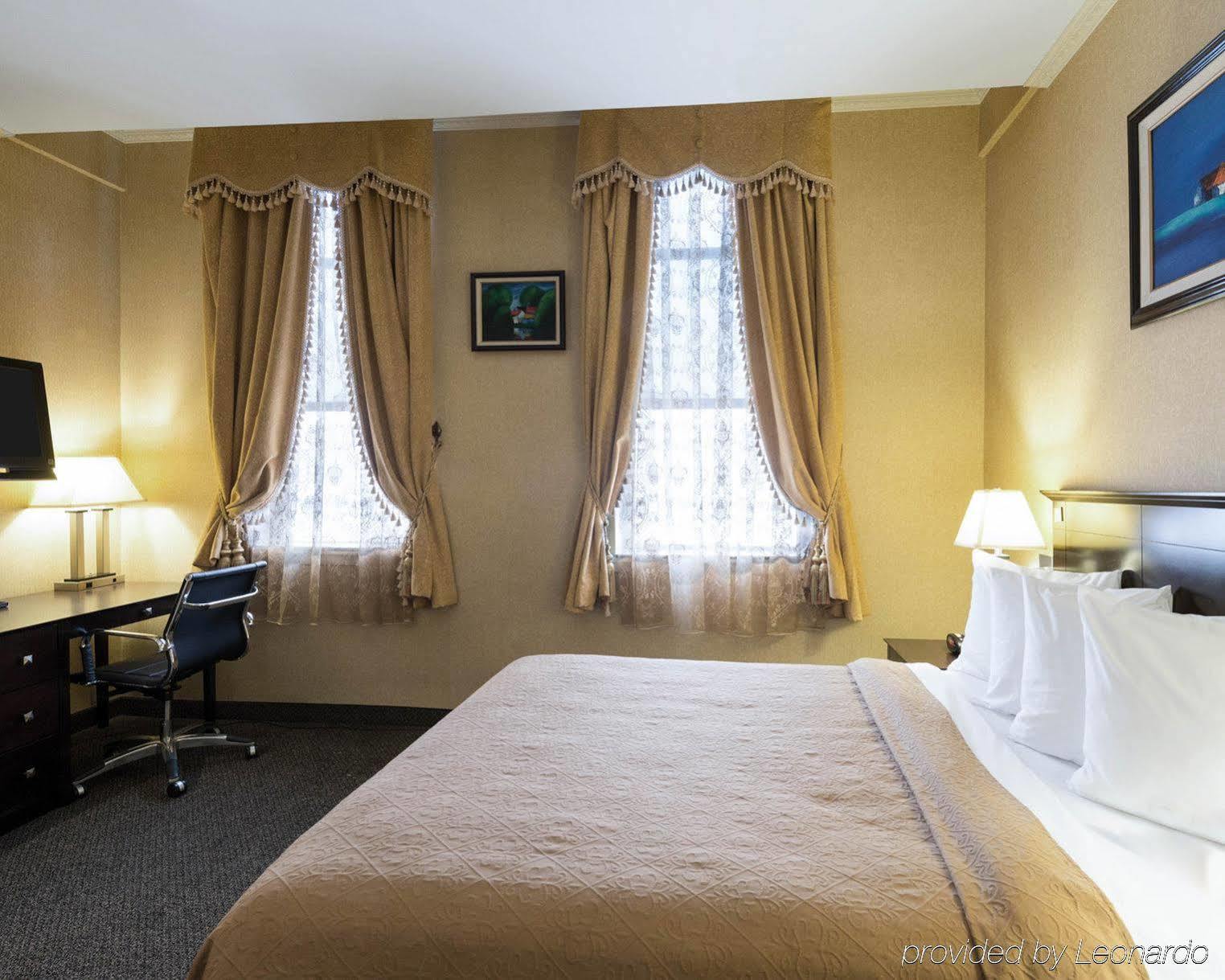 Baltimore Plaza Hotel 외부 사진