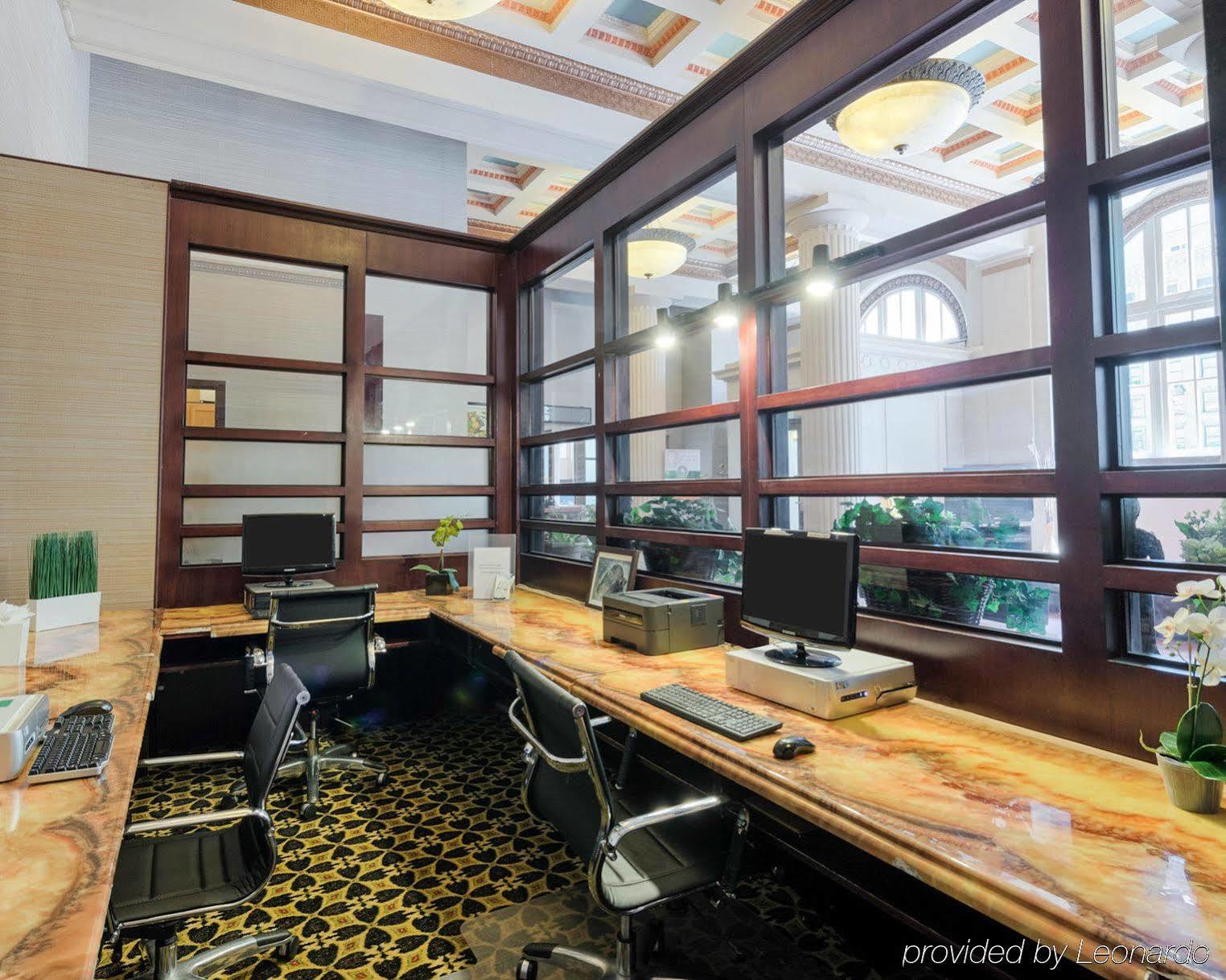 Baltimore Plaza Hotel 외부 사진