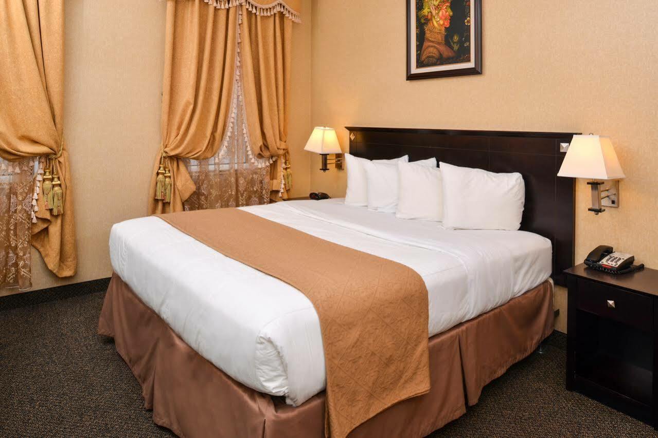 Baltimore Plaza Hotel 외부 사진